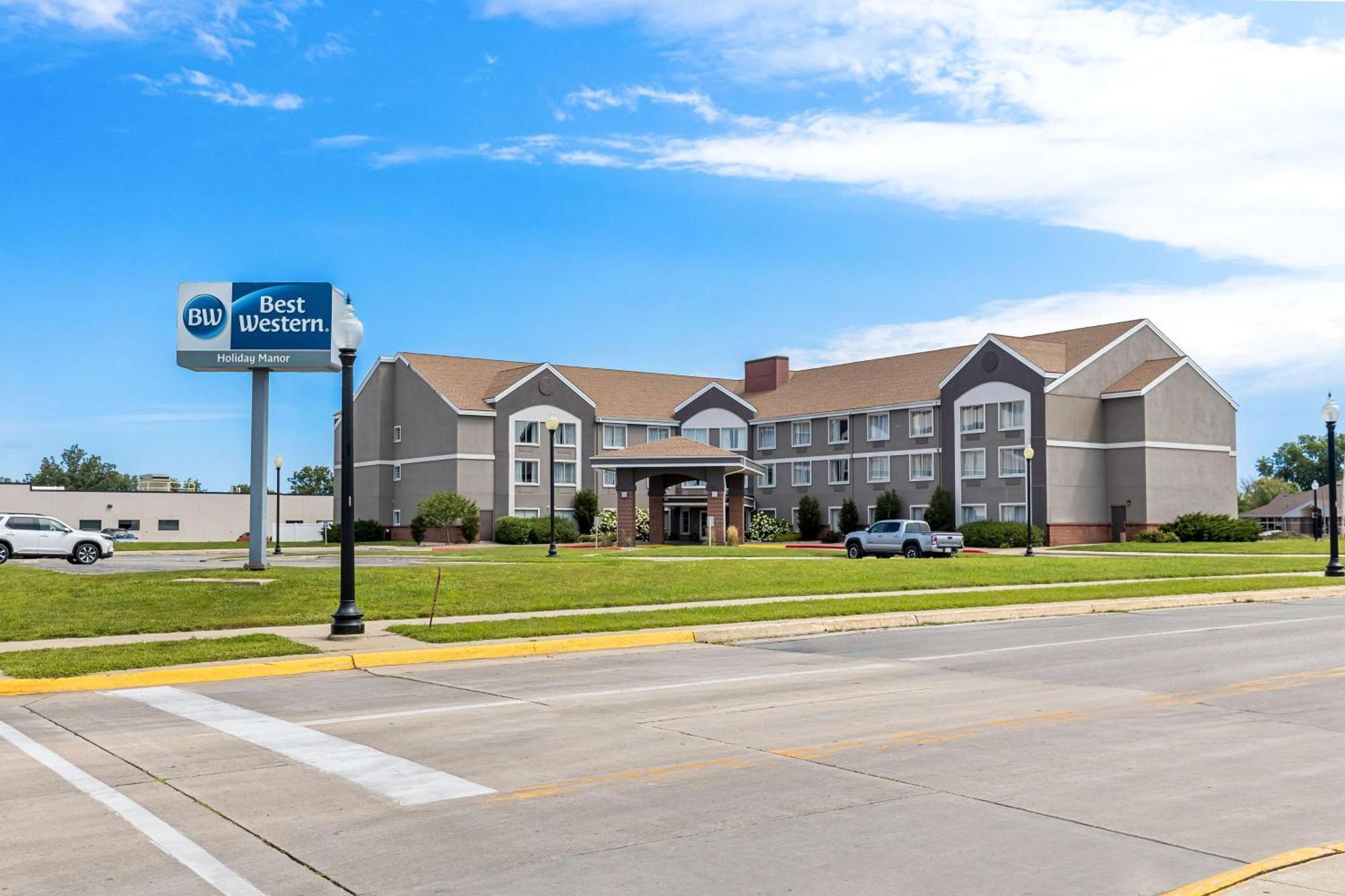 Best Western Holiday Manor Нютън Екстериор снимка